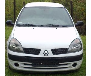 2004-es Renault Clio 1.5 dci alkatrészek eladók