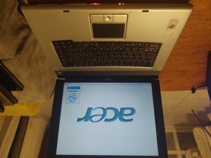 Acer Travelmate 2310 laptop